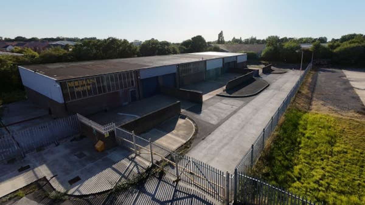 Industrial Unit in Doncaster - photo 2