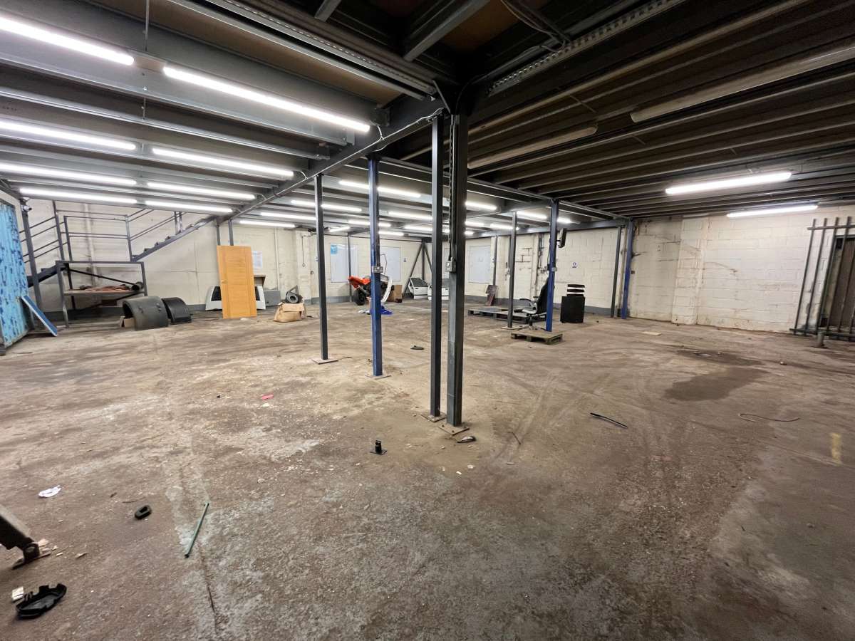 Industrial Unit in Colchester - photo 3