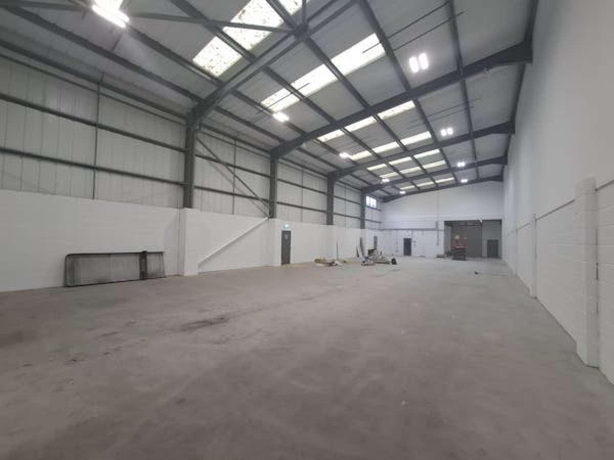 Industrial Unit in Bromsgrove - photo 2