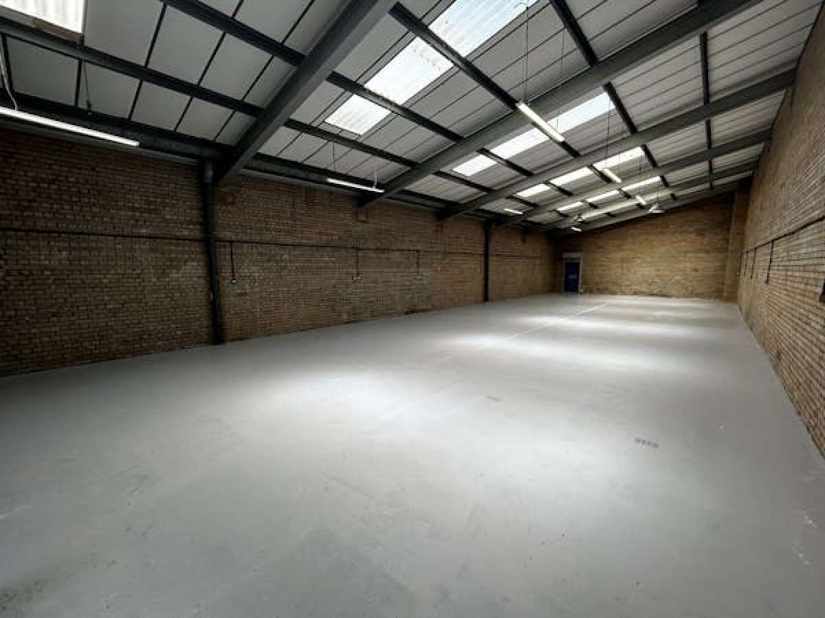 Industrial Unit in Halesowen - photo 2