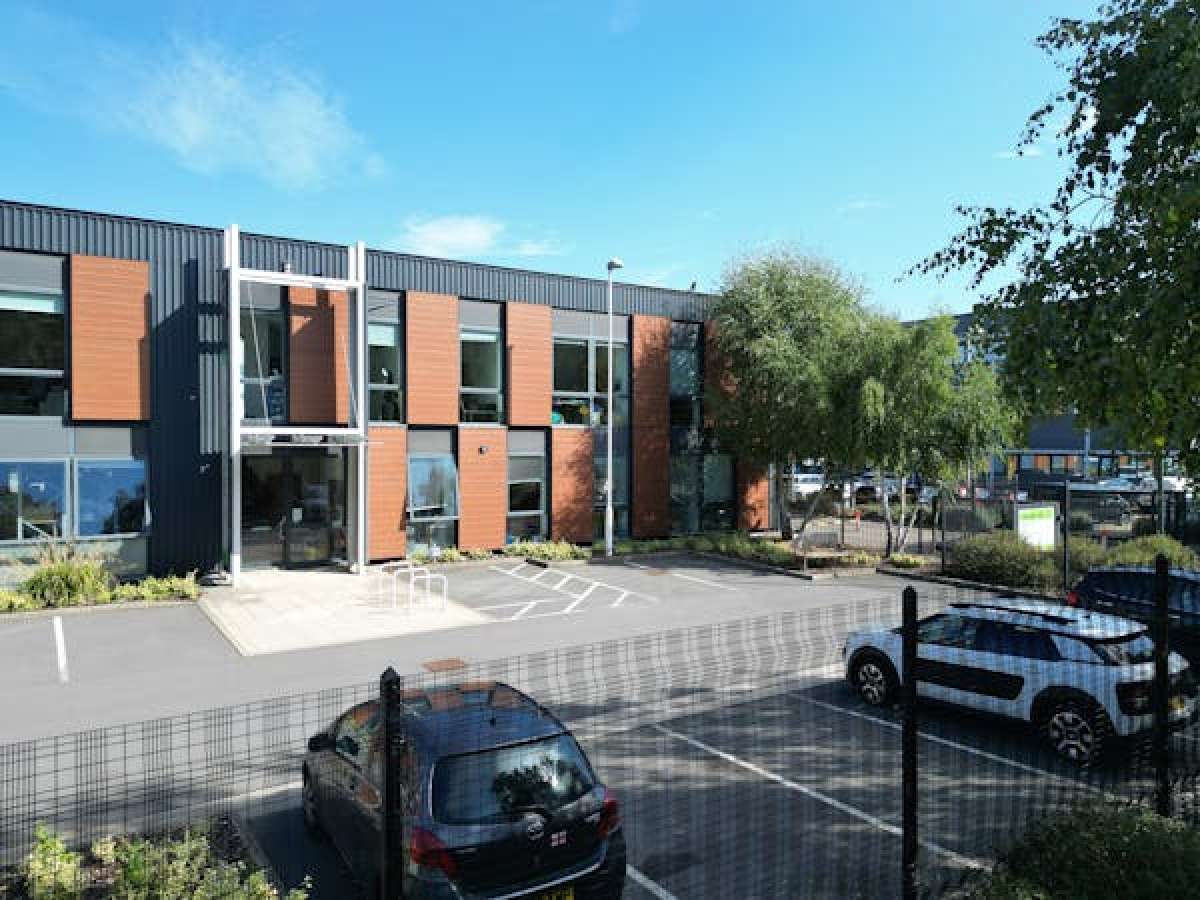 Industrial Unit in Erith - photo 2