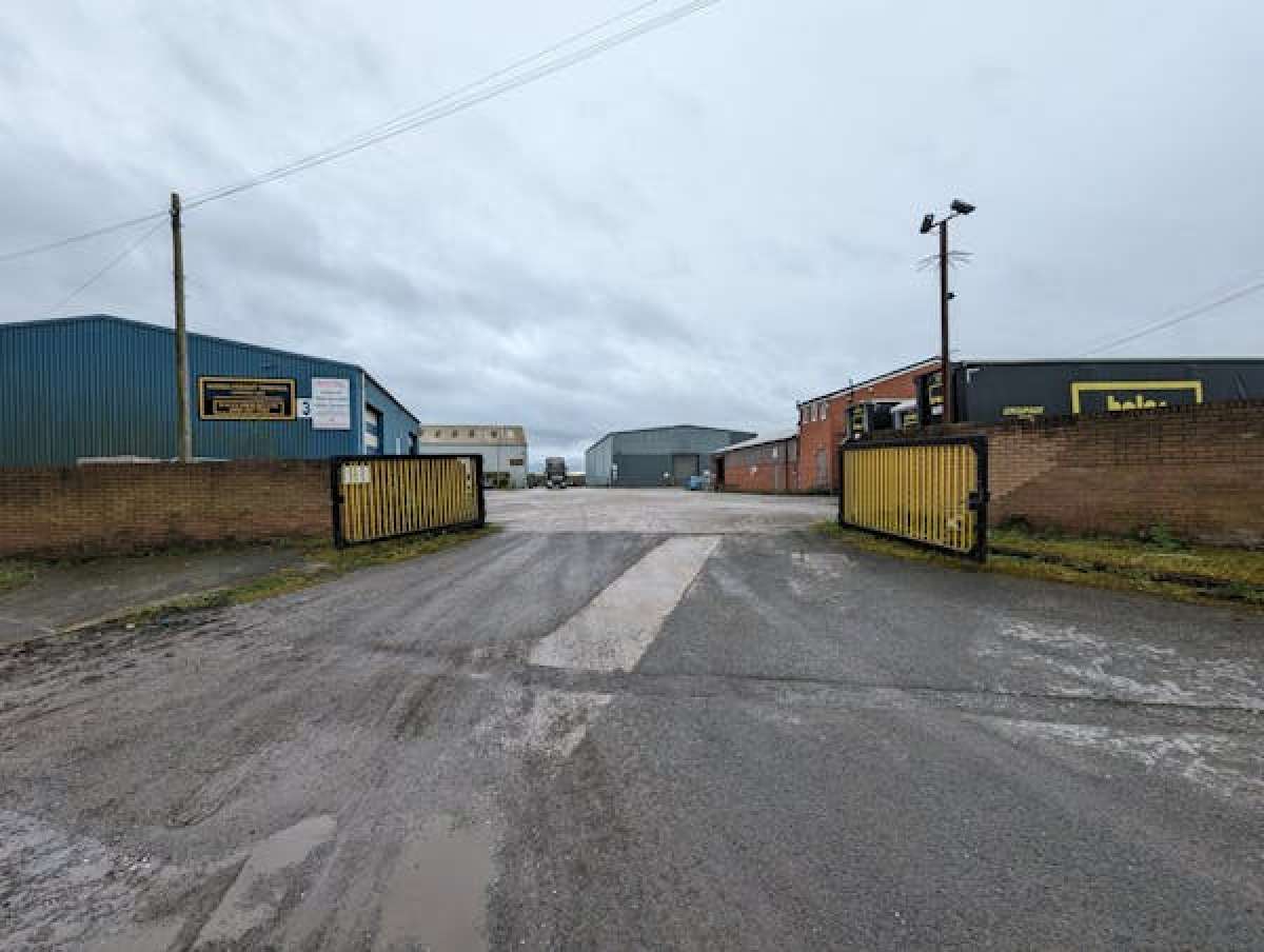 Industrial Unit in Widnes - photo 4