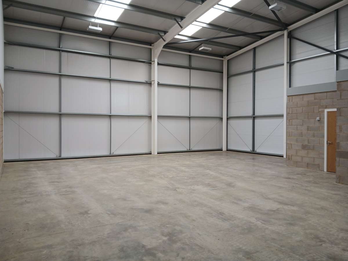 Industrial Unit in Yaxley - photo 3