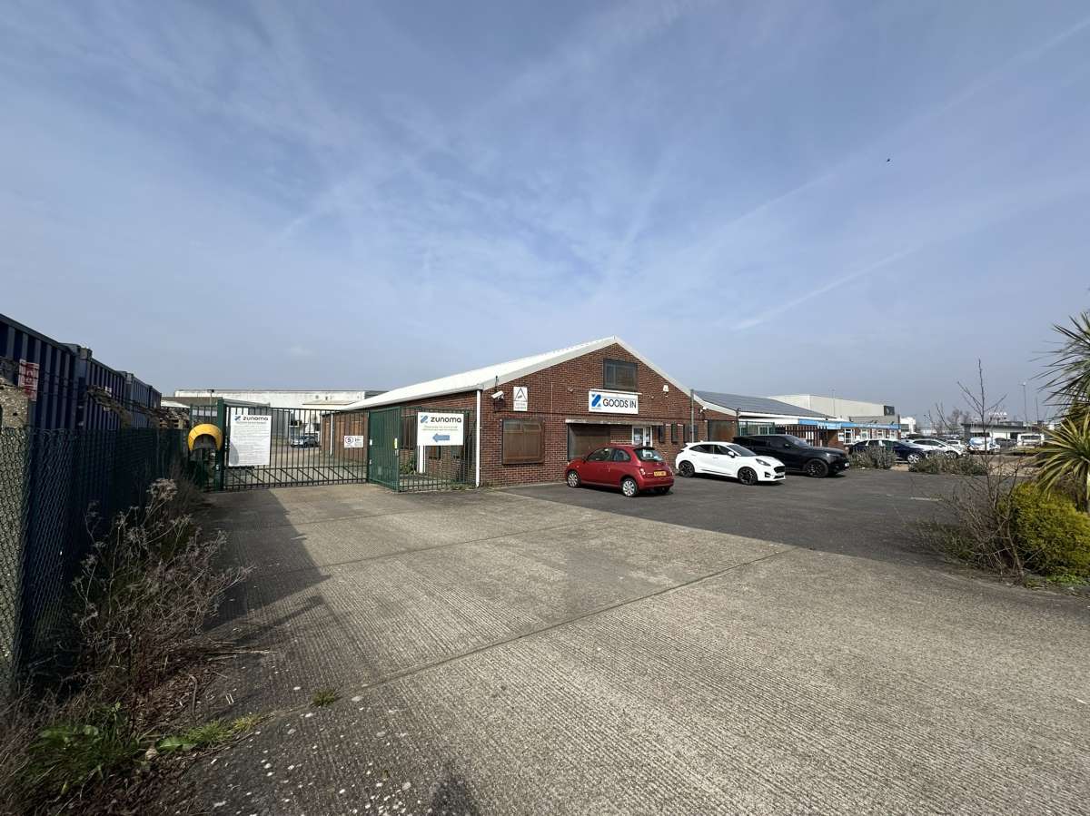 Industrial Unit in Eastbourne - photo 4