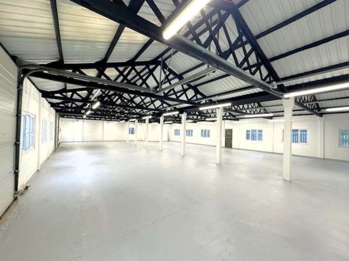 Industrial Unit in Lancing - photo 3