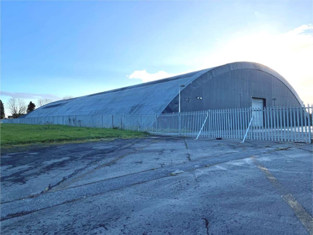 Industrial Unit in Chippenham - photo 4