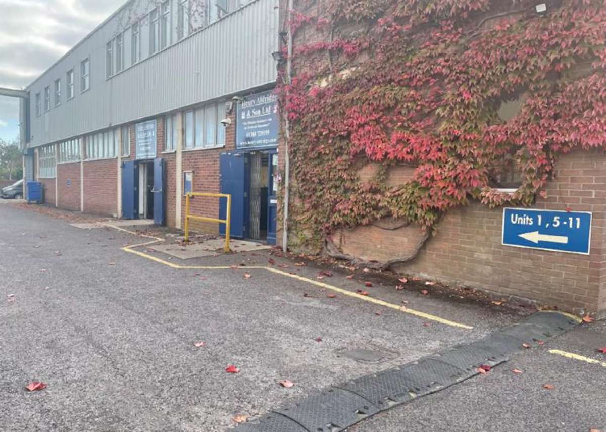 Industrial Unit in Devizes - photo 2