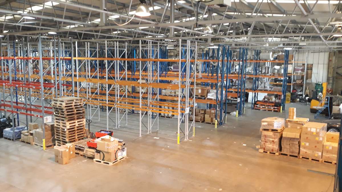 Industrial Unit in London - photo 2