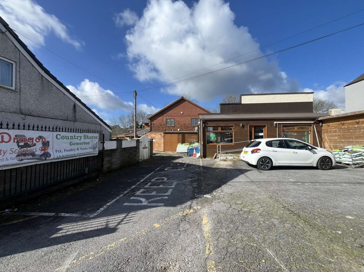 Industrial Unit in Gowerton - photo 4