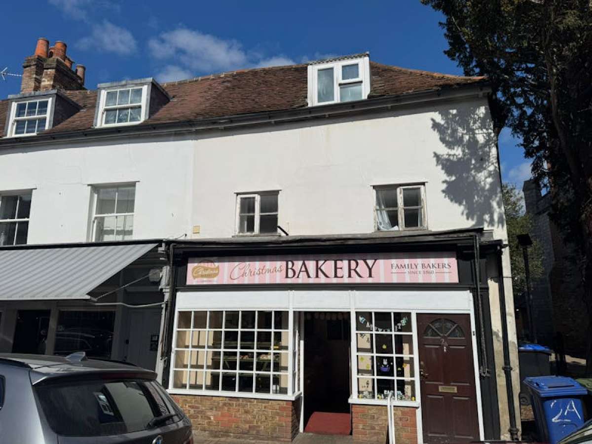 Industrial Unit in Chertsey - photo 3