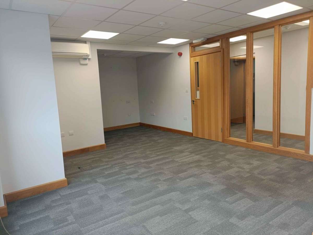 Industrial Unit in Plymouth - photo 4