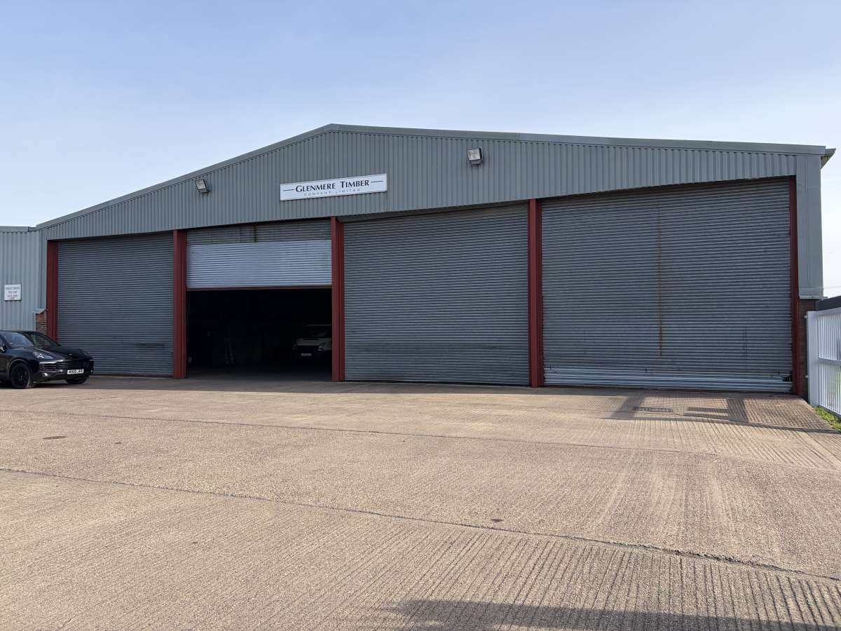 Industrial Unit in Market Harborough - photo 4