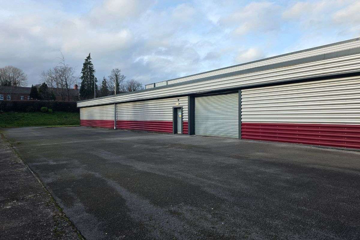Industrial Unit in Wrexham - photo 2
