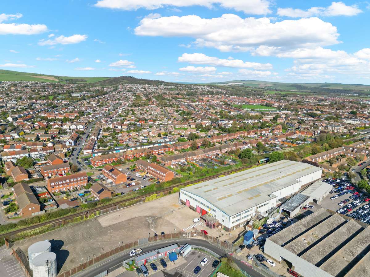 Industrial Unit in Lancing - photo 4