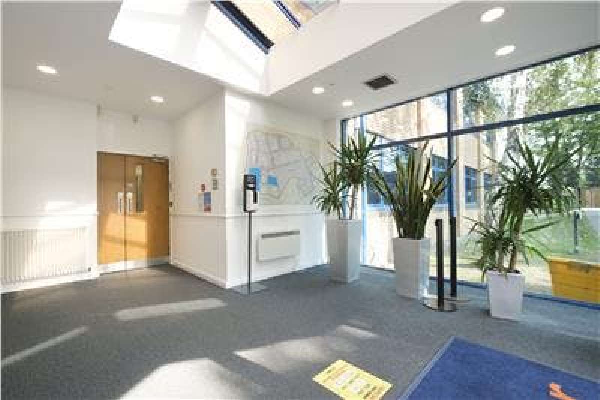 Office in Dartford - photo 4