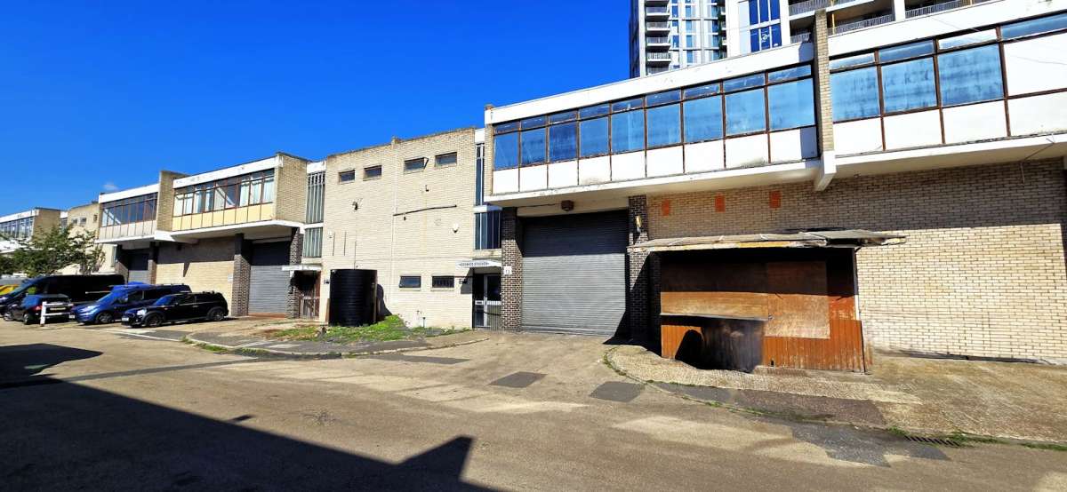 Industrial Unit in London