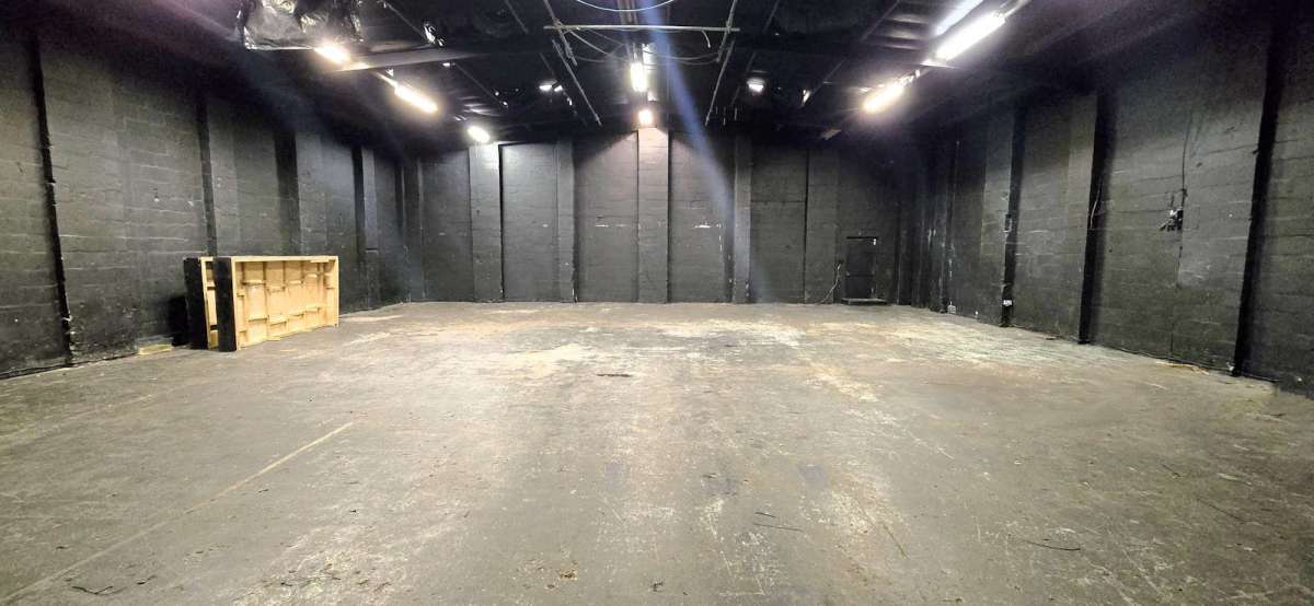 Industrial Unit in London