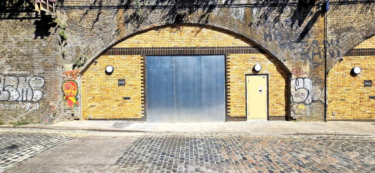 Industrial Unit in London - photo 4