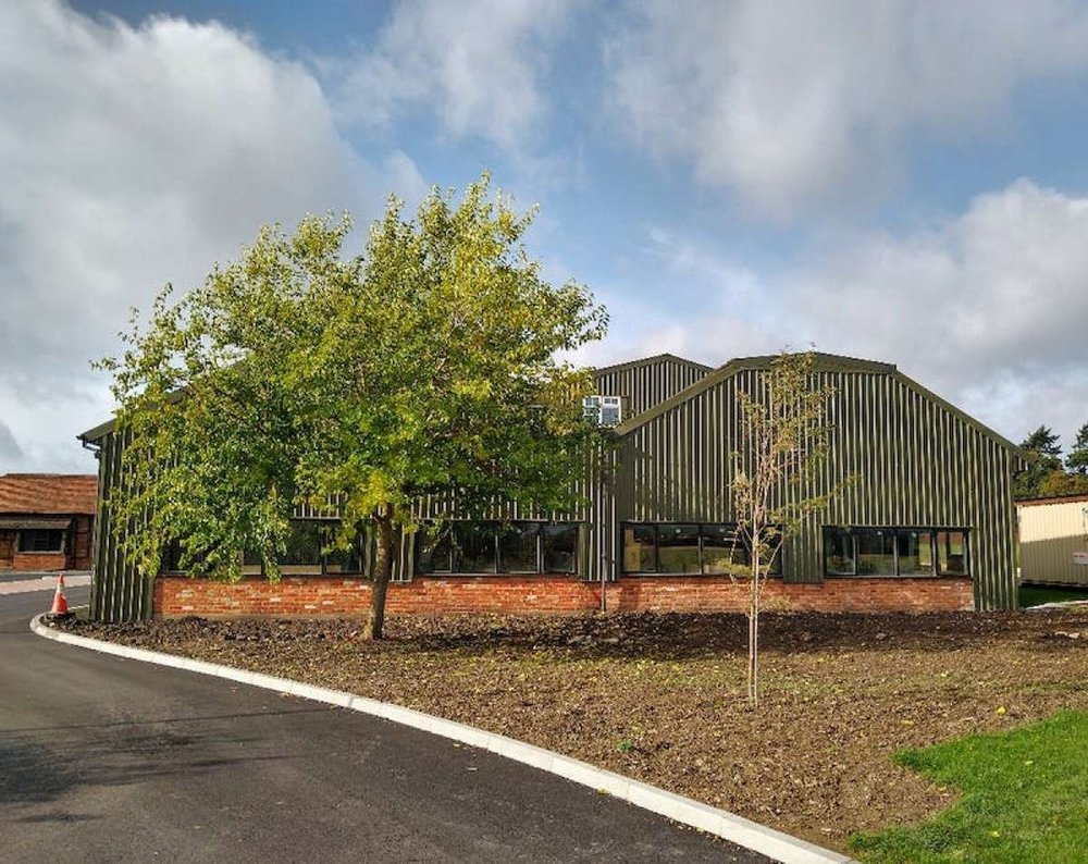 Industrial Unit in Wokingham - photo 3