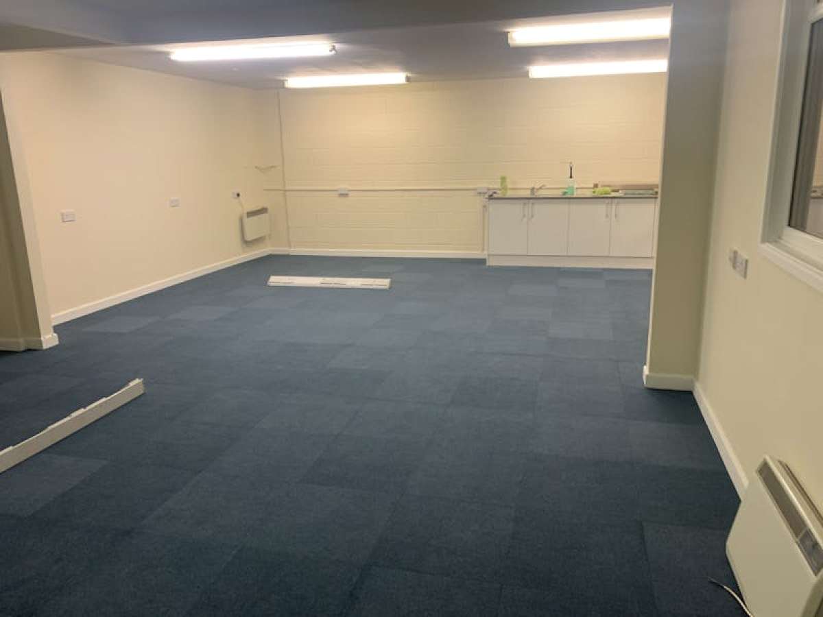 Industrial Unit in Portsmouth - photo 2