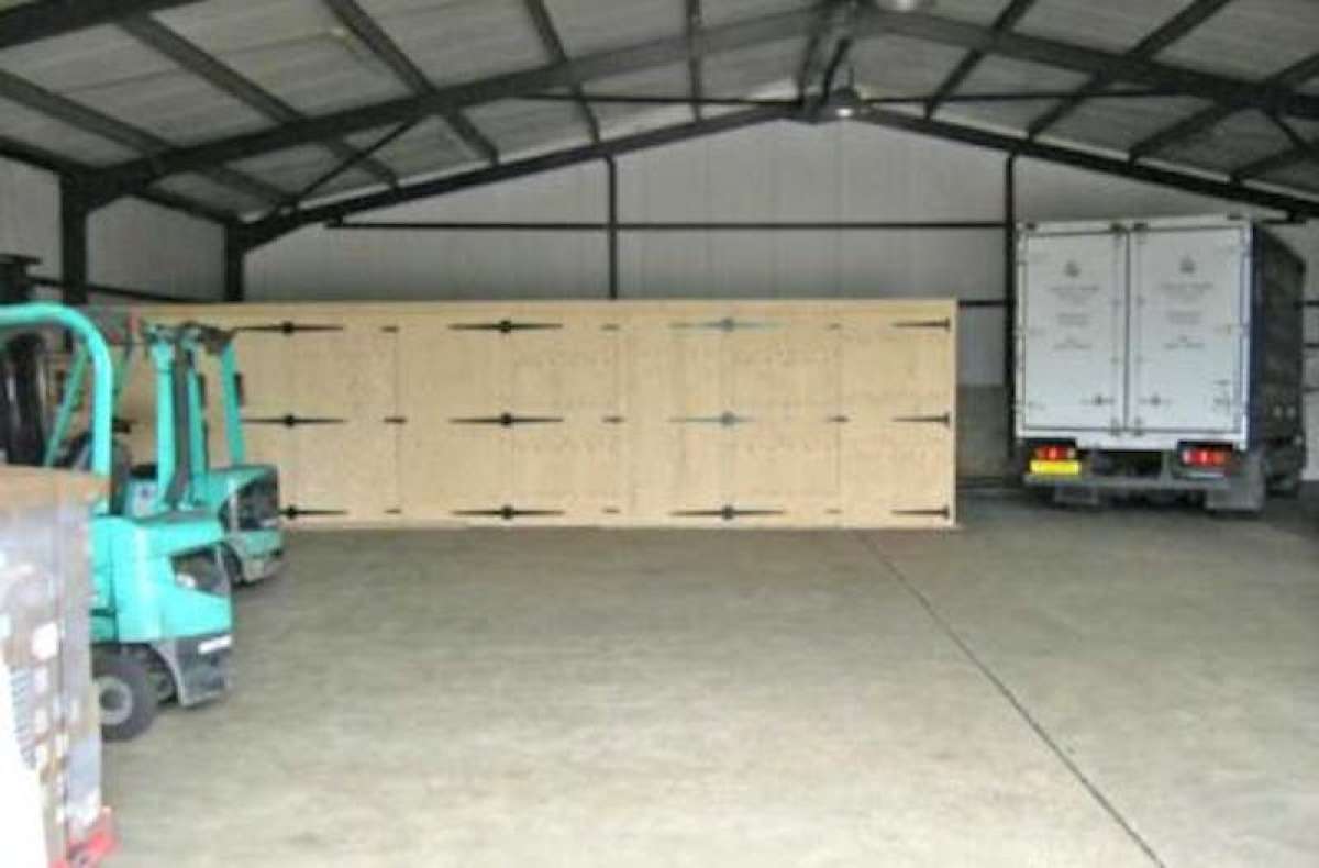 Industrial Unit in Chichester - photo 2