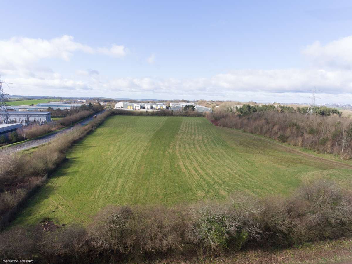 Industrial Unit in Plymouth - photo 3