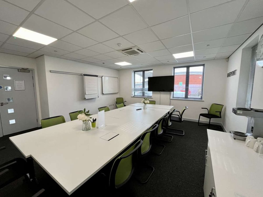 Industrial Unit in Southampton - photo 3