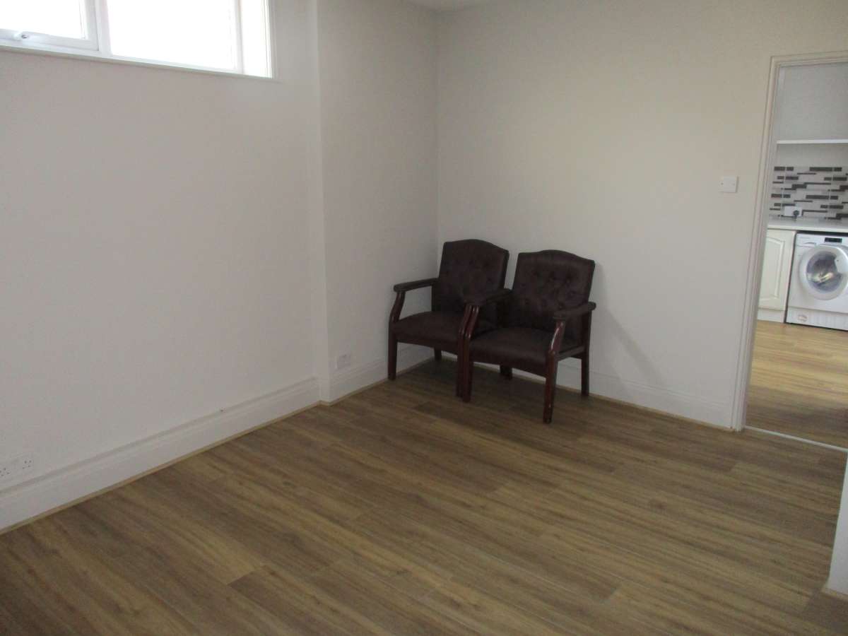 Industrial Unit in Retford - photo 3