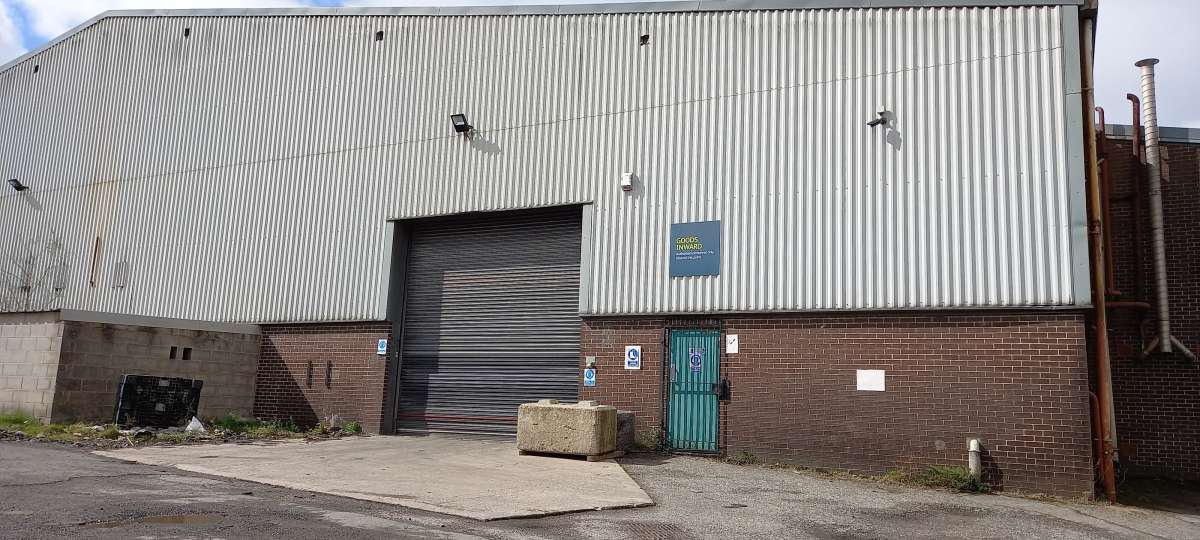 Industrial Unit in Bradford - photo 4