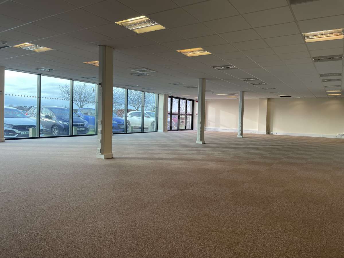 Industrial Unit in Warwick - photo 4