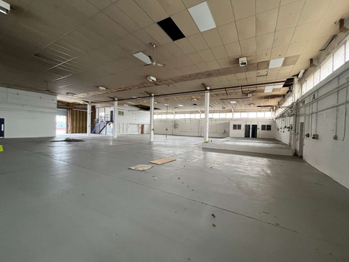 Industrial Unit in Loughborough - photo 2