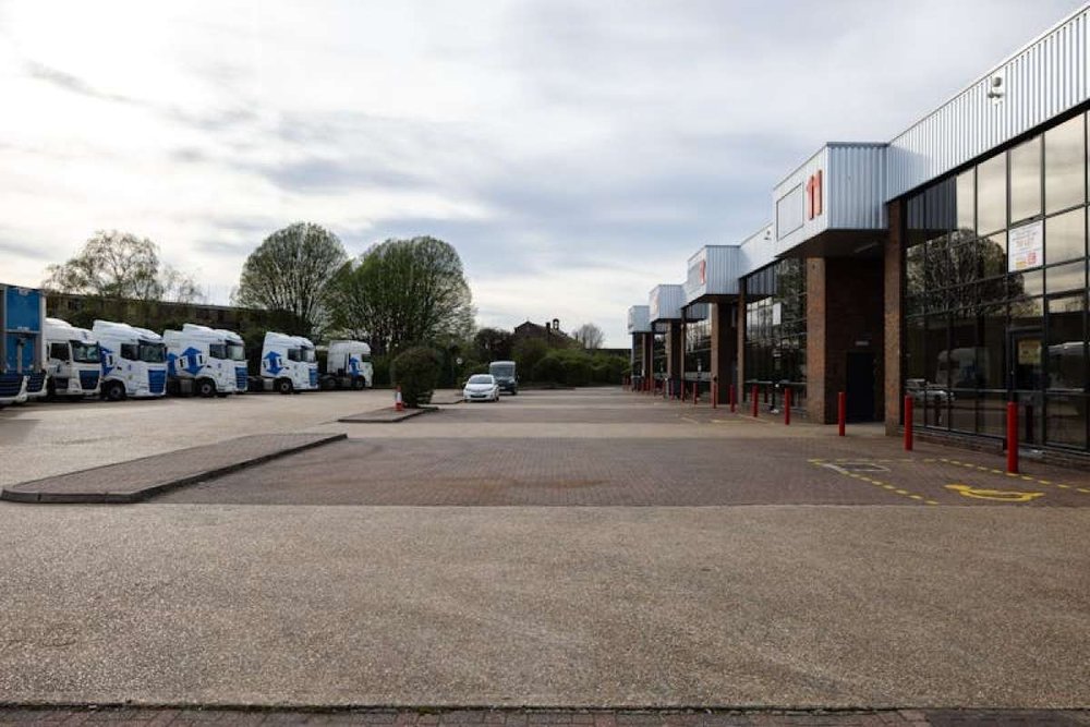 Industrial Unit in Portsmouth - photo 2