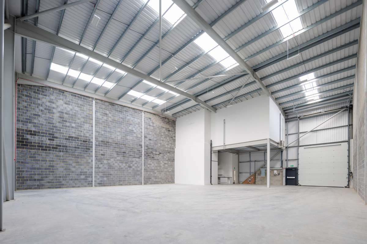 Industrial Unit in Purfleet - photo 2