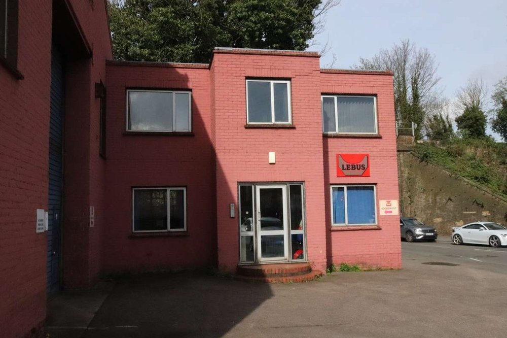 Industrial Unit in Sittingbourne - photo 2