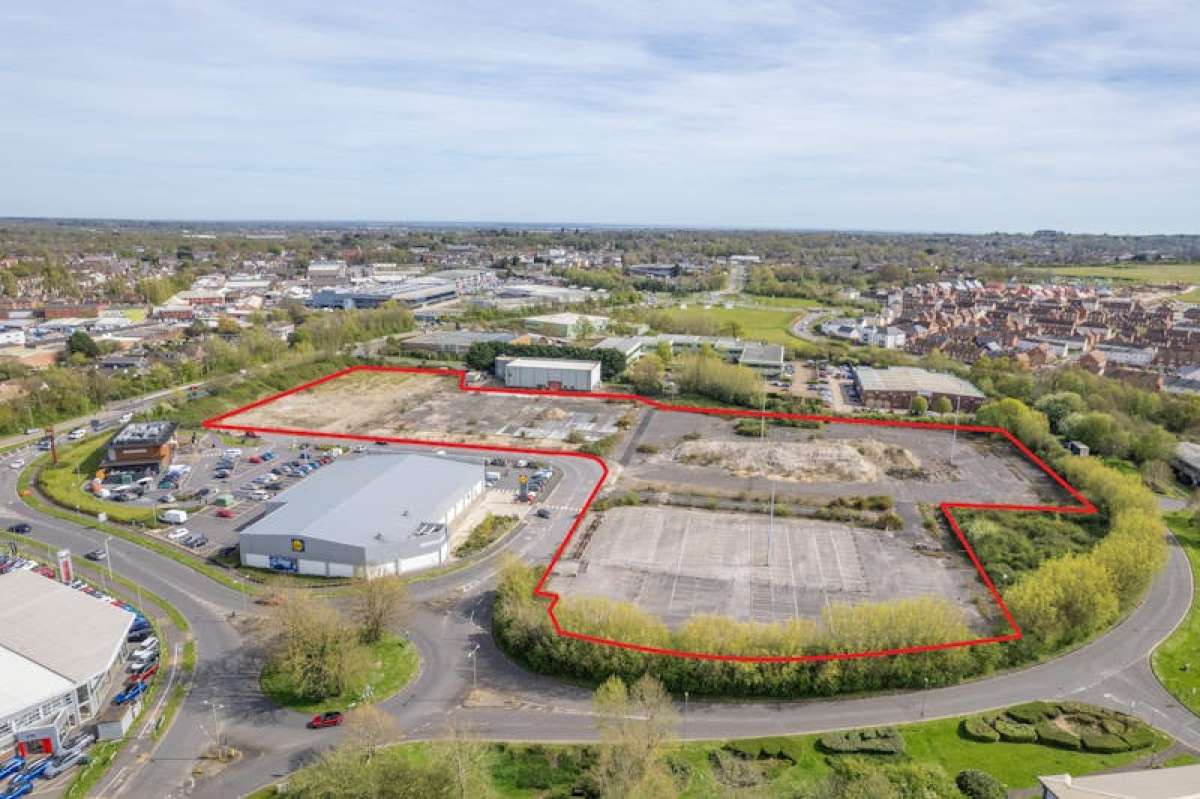 Industrial Unit in Waterlooville - photo 3