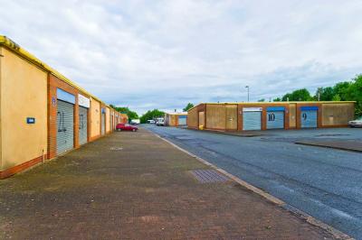 Industrial Unit in Darwen - photo 2