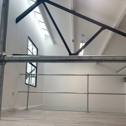 Industrial Unit in London - photo 4