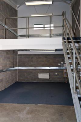 Industrial Unit in Romsey - photo 3
