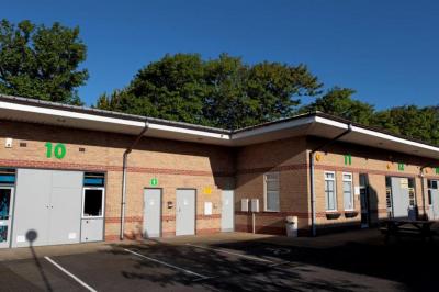 Industrial Unit in Weymouth - photo 2