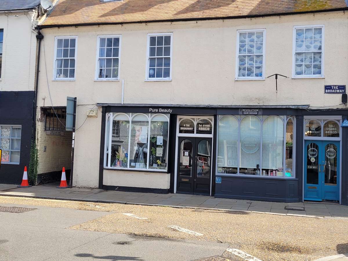 Retail in St Ives (Cambs)