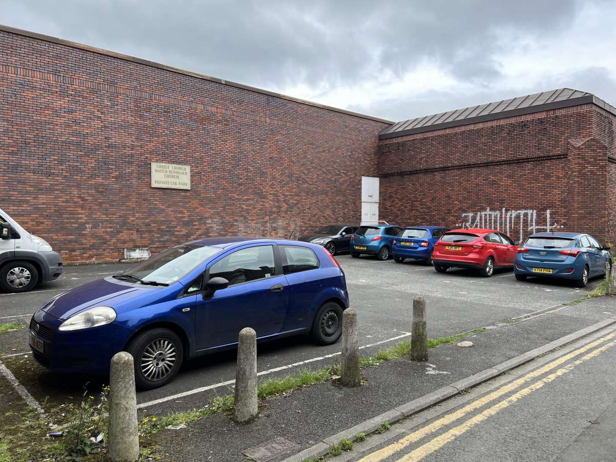 Investment in Castleford - photo 3