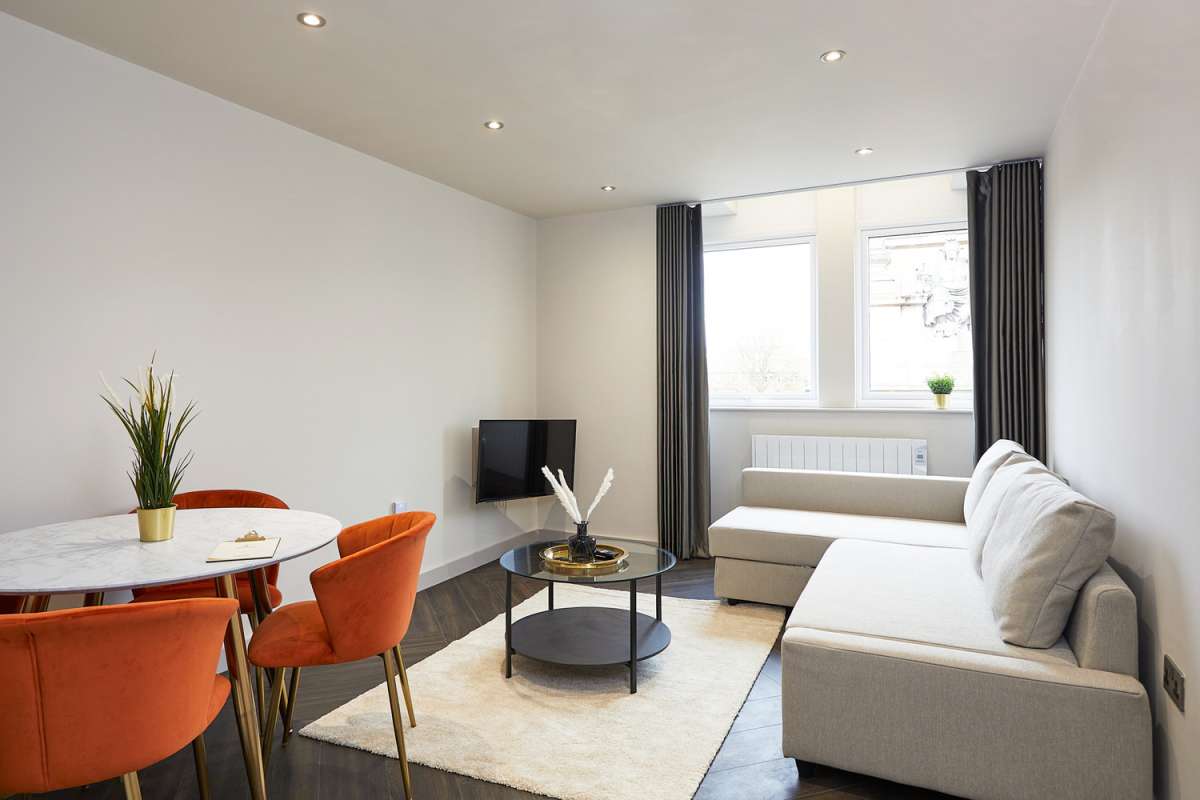 Investment in Kingston upon Hull - photo 2