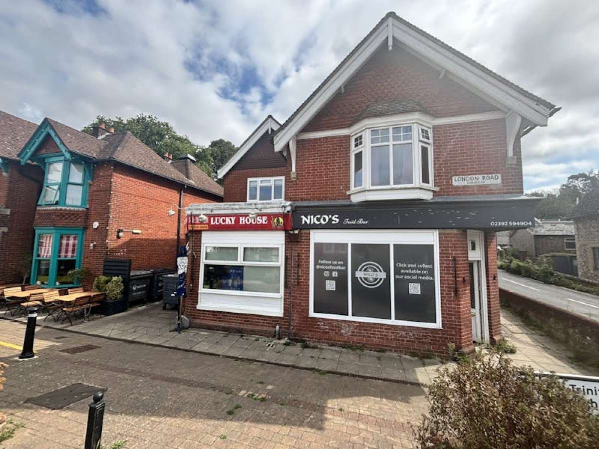 Investment in Waterlooville - photo 4