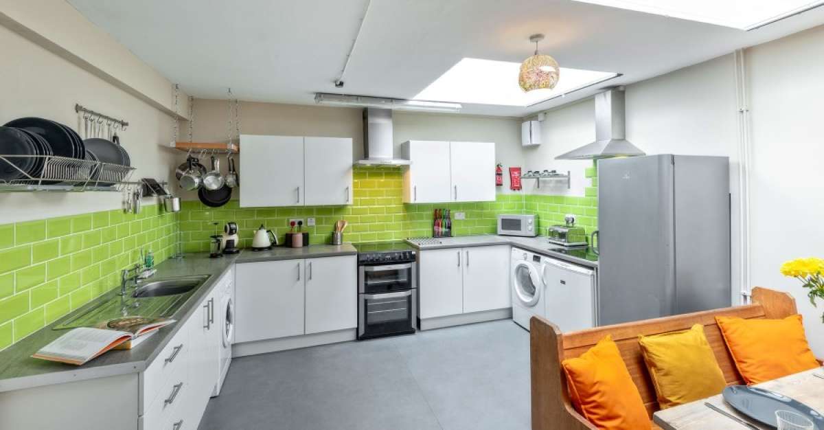 Investment in Gloucester - photo 4