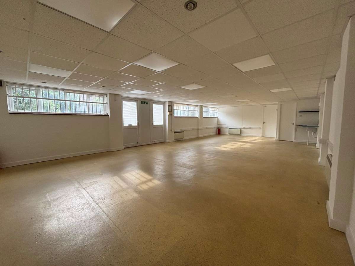 Investment in Baldock - photo 3