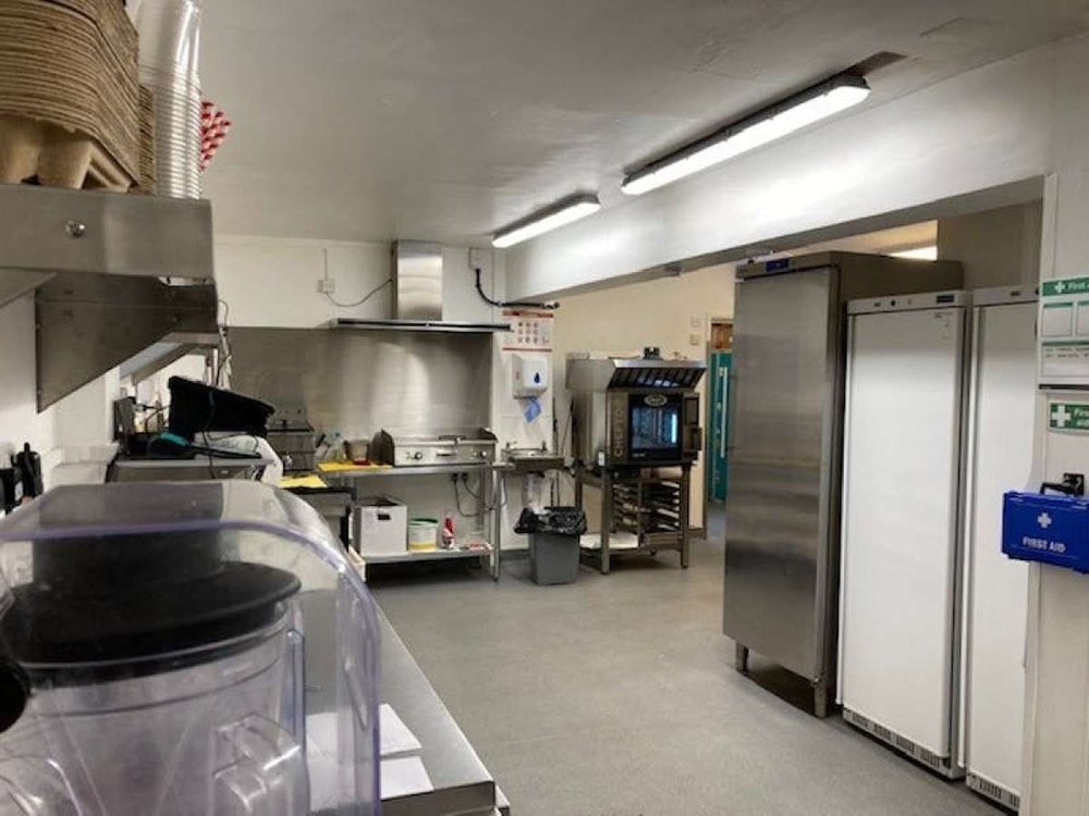 Investment in Camberley - photo 3