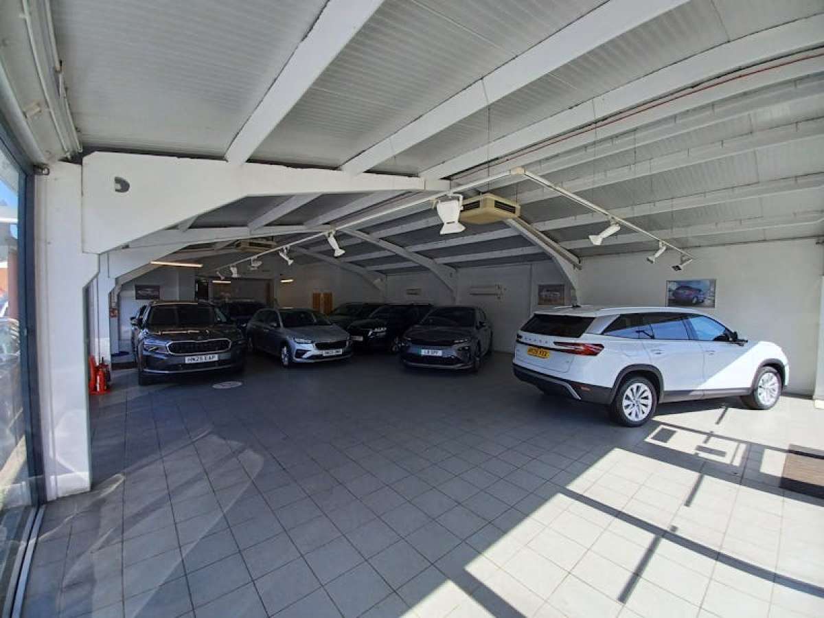 Land in Aldershot - photo 4