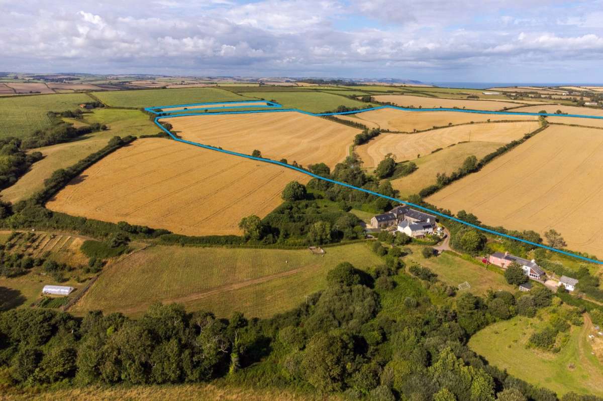 Land in Kingsbridge - photo 2