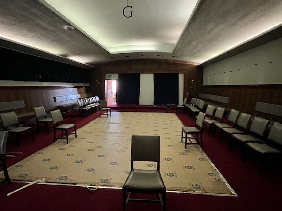 Office in Wolverhampton - photo 4