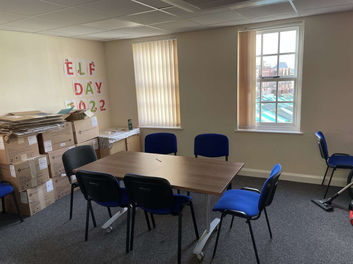 Office in Chesterfield - photo 3